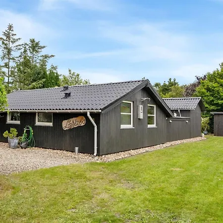 Dorota - 300m To The Inlet By Interhome *